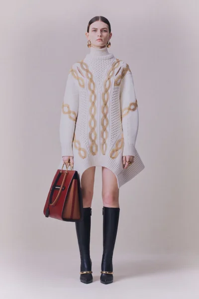 Look 11